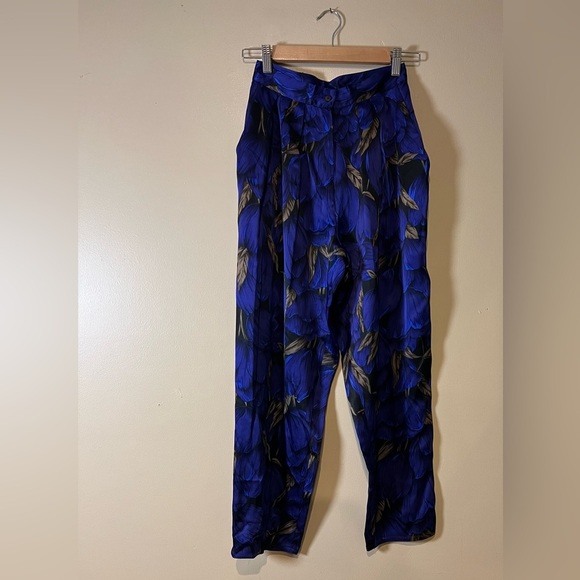 NOT FOR SALE - Picture 1 of 6